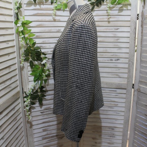 Nathalie b studio black/white blazer (1210) - Picture 4 of 6